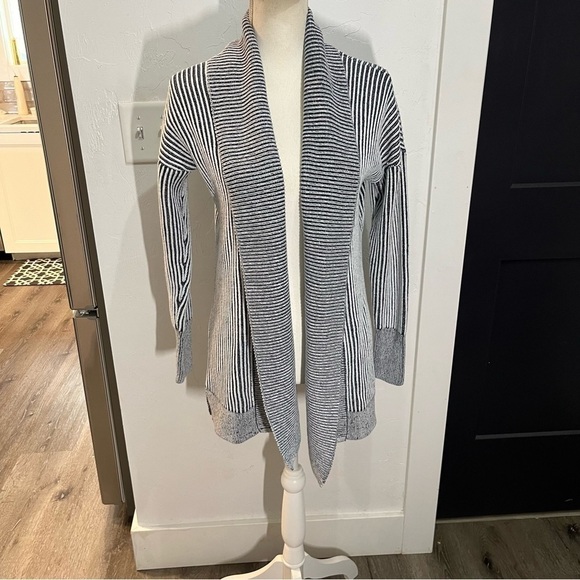 Tahari Blue & White Striped Ribbed Open Long Cardigan Medium - Picture 1 of 10